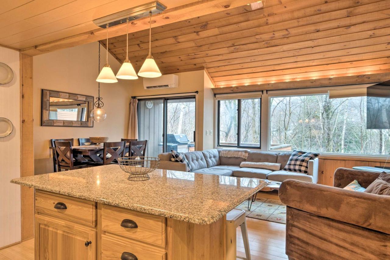 Holiday home Updated Loon Townhome With Mtn Views And Shuttle!